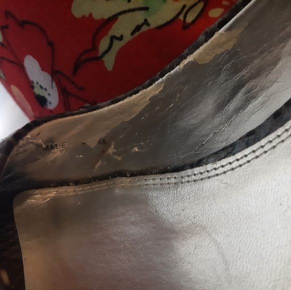 Tahari snake skin -peep toe heels - Picture 10 of 10